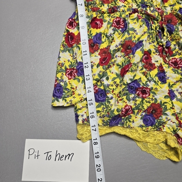 love by chesley yellow floral romper with side cutouts women's size large - Picture 9 of 13